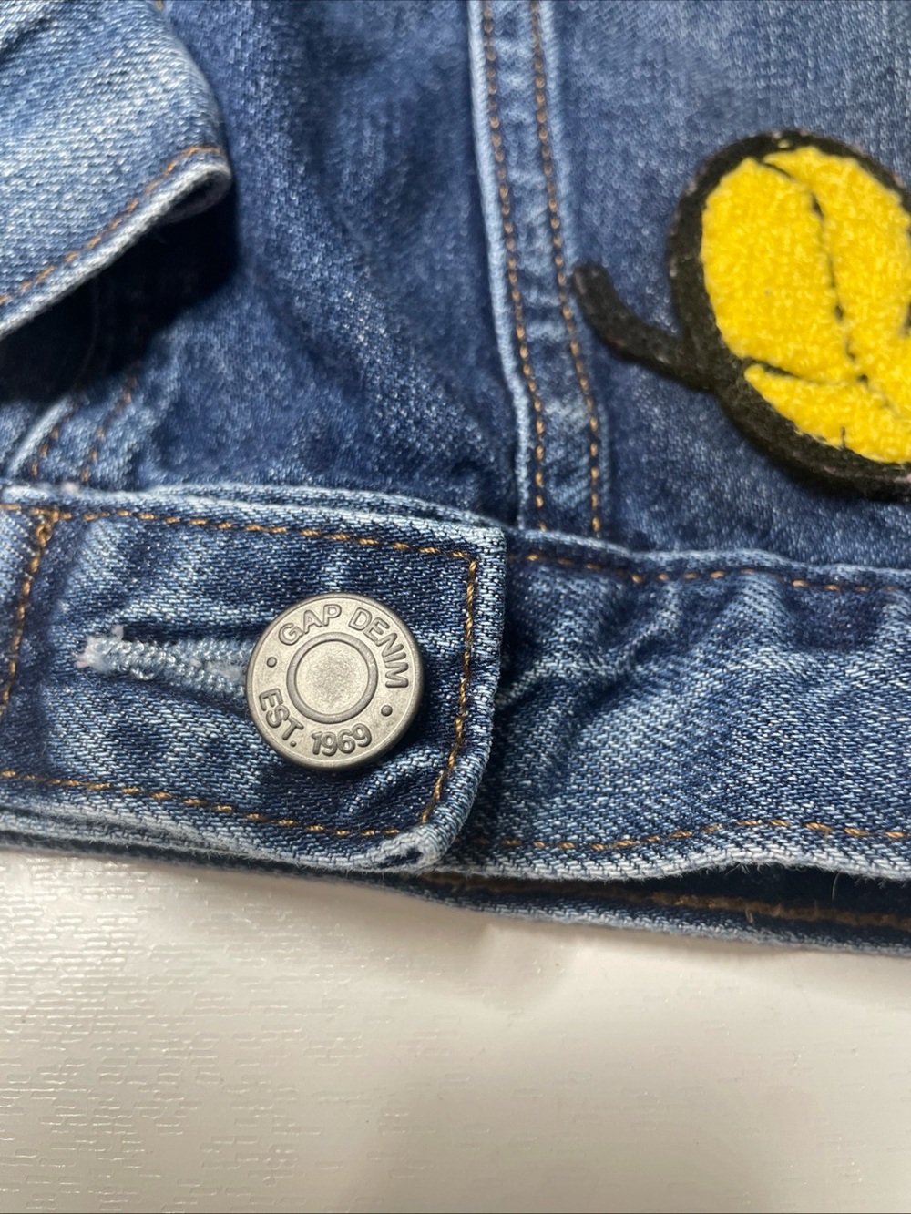 Kids Disney Mickey Mouse Denim GAP Jacket EUC Limited Edition- Size 12-18 Months - Picture 3 of 10